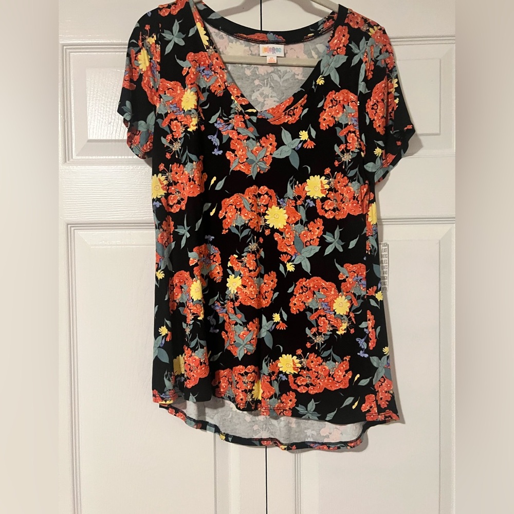 LULAROE XS CHRISTY TEE ; FLORAL TOP